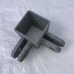 Gebrauchte Hebebeschläge 70 x70 Winkel senkrecht