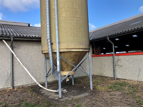 1 Stück gebrauchter Umwelt-Silo aus Glasfaser 20m3/12 Tonnen