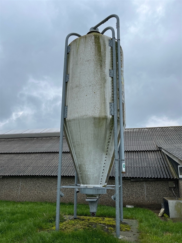 Gebrauchter "Eurosilo"-Glasfasersilo, 20 m3.