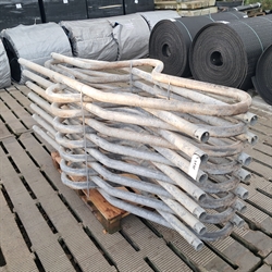 15 Stück gebr. Liegeboxenbügel Länge: 2,20 m Cc: 0,34 m S434