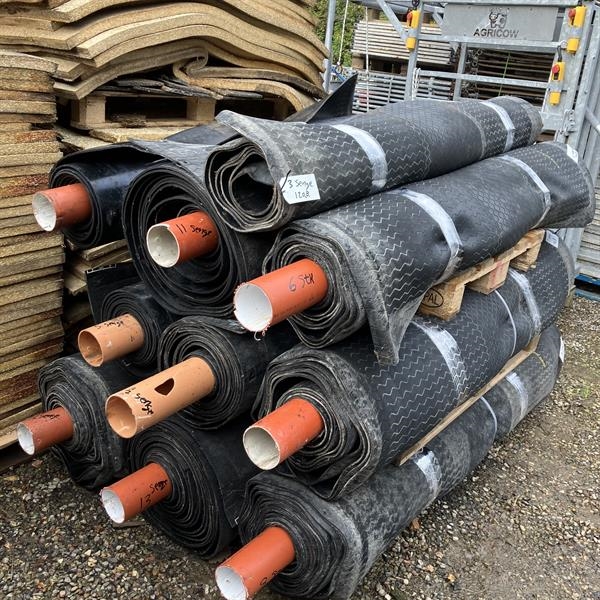 Gebrauchte Wasserbetten und Wasserbrustschutz