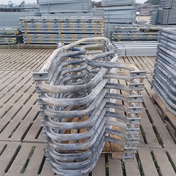 30 Stück gebr. 2" Liegeboxenbügel Länge: 1,90 m Cc:0,86 m S429