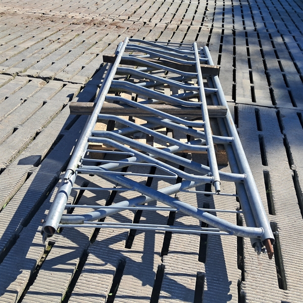3 Stk. gebrauchte Schrägfitter 