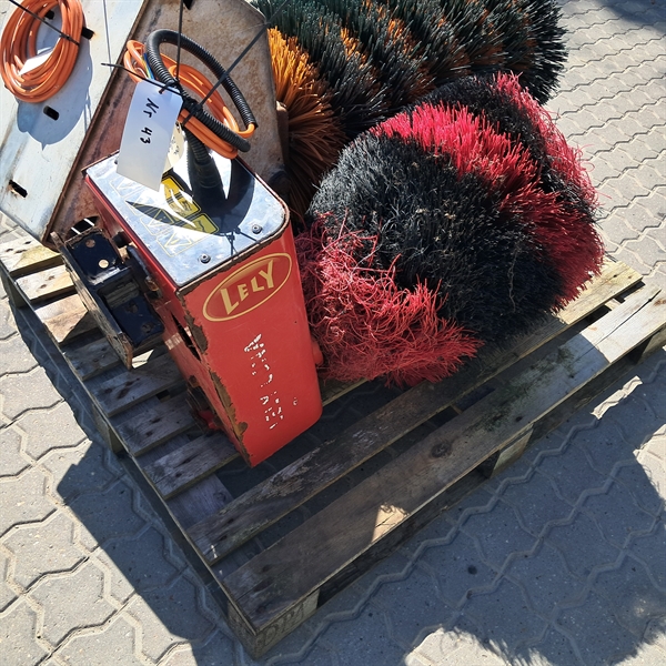1 Stk. gebrauchte Lely Kuhbürste mit Motor, Nr. 43